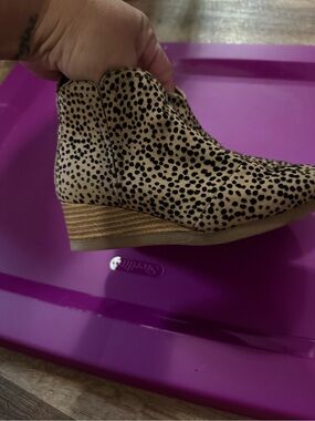 Toms Kids Leopard Print Tan Ankle Boots